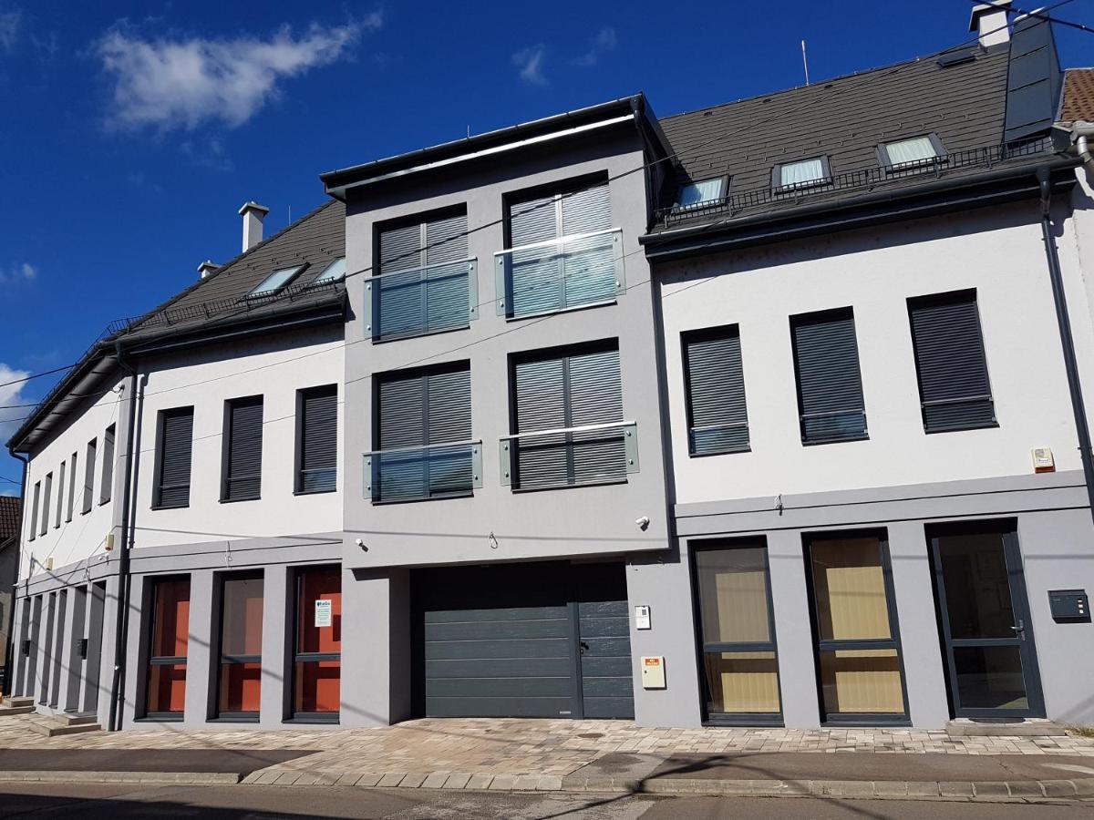 Silver Lodge Apartments Eger Extérieur photo