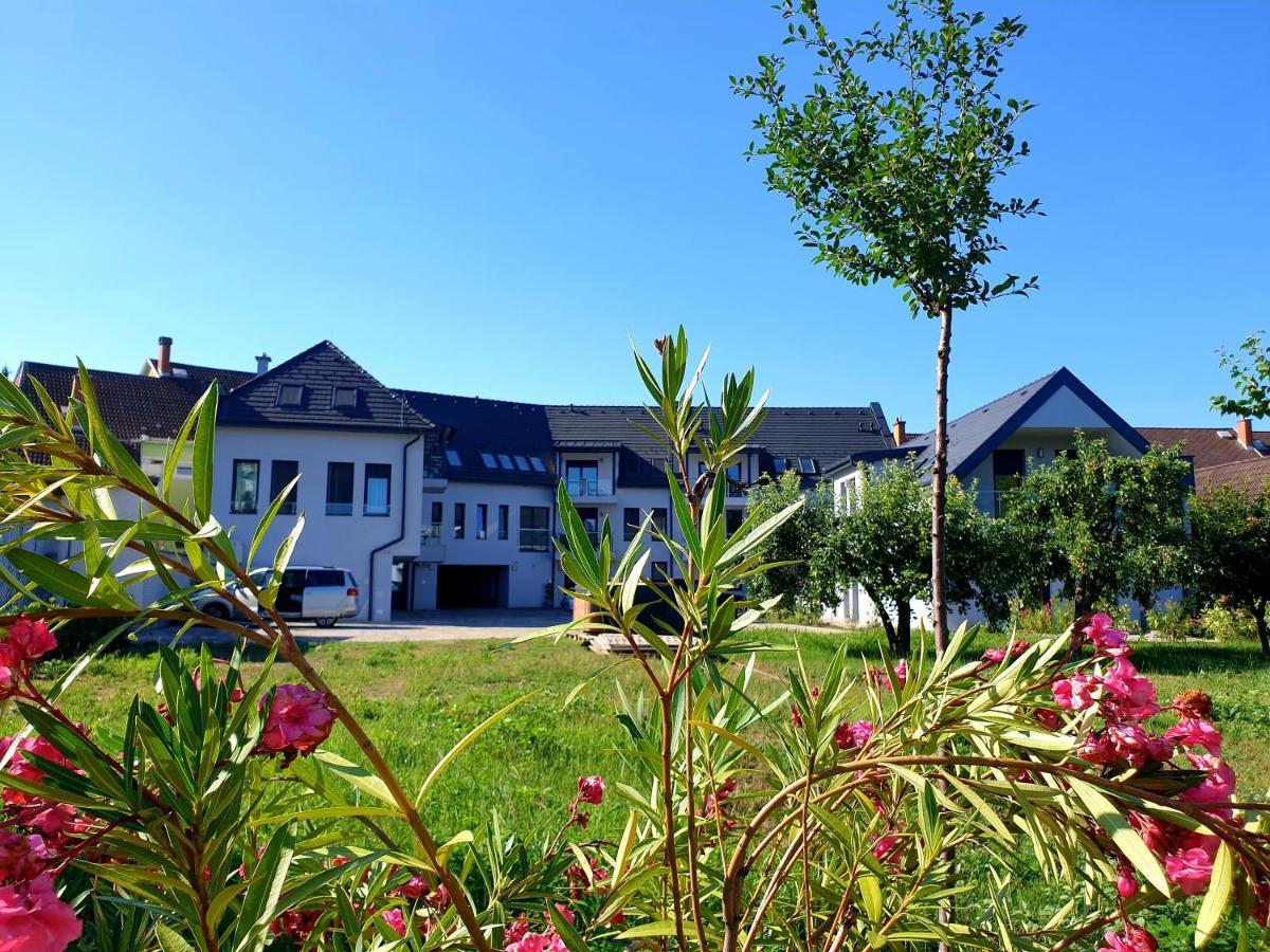 Silver Lodge Apartments Eger Extérieur photo